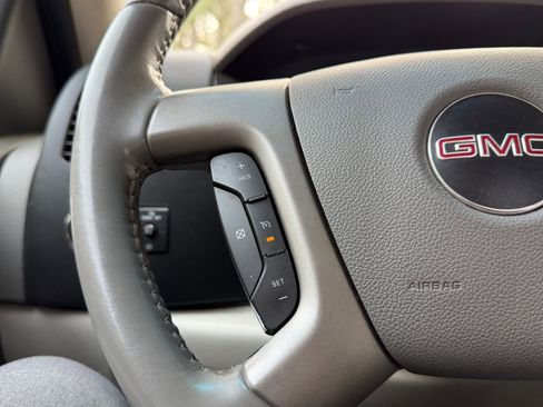 Used 2011 GMC Sierra 2500 SLE image 19