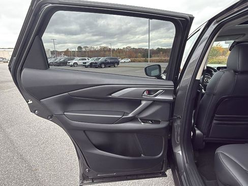 Used 2023 MAZDA CX-9 Touring image 23