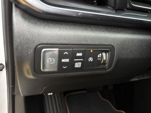 Used 2026 GMC Terrain AT4 w/ Convenience Package III image 22