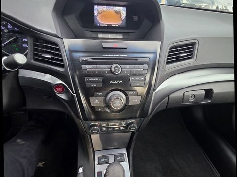 Used 2013 Acura ILX w/ Premium Package FWD image 22