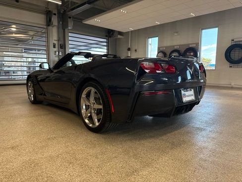 Used 2015 Chevrolet Corvette Stingray Convertible w/ 2LT Preferred Equipment Group RWD image 15