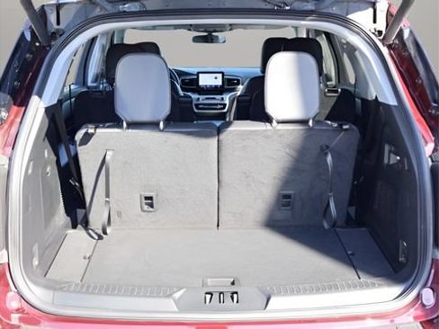 Used 2022 Ford Explorer XLT w/ Equipment Group 202A AWD/4WD image 20