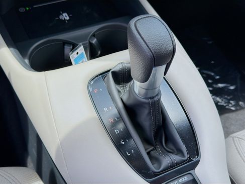 New 2027 Honda HR-V LX image 15