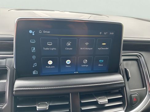 Used 2023 Chevrolet Suburban LT w/ Luxury Package AWD/4WD image 30