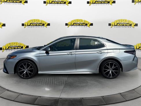 Used 2024 Toyota Camry SE FWD image 2