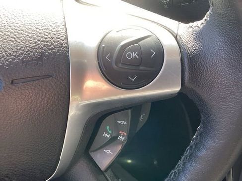 Used 2017 Ford C-MAX Energi Titanium FWD image 17