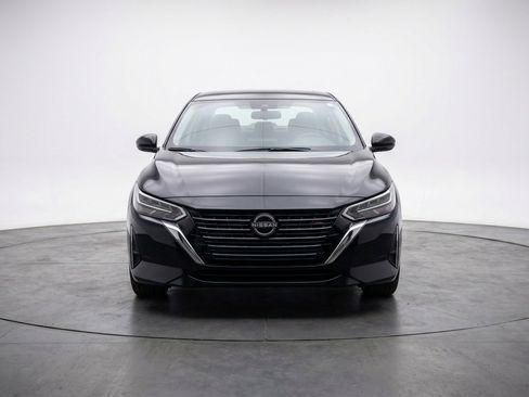 Used 2025 Nissan Sentra S image 2