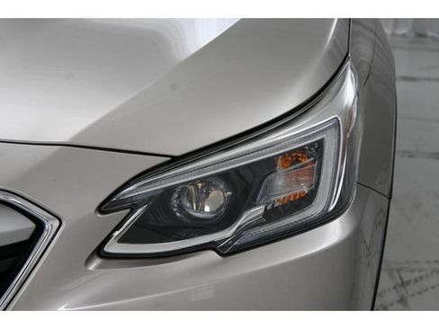 Used 2020 Subaru Outback Limited image 22