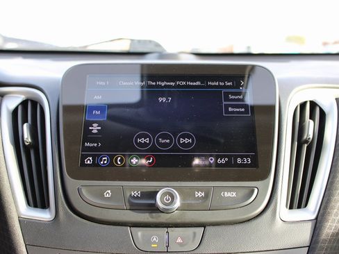 Used 2023 Chevrolet Malibu LT FWD image 24