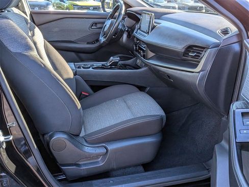 Used 2022 Nissan Rogue S image 20