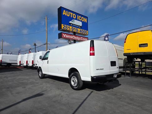 Used 2019 GMC Savana 3500 Extended w/ Driver Convenience Package image 2