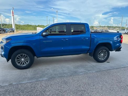 Used 2024 Chevrolet Colorado LT w/ LT Convenience Package AWD/4WD image 4