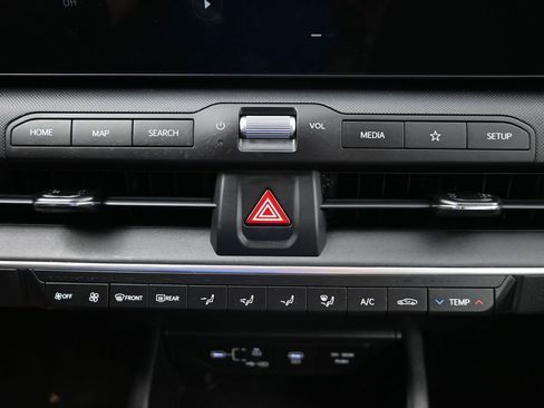 Used 2025 Kia K4 FWD image 14