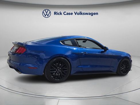 Used 2017 Ford Mustang GT w/ GT Performance Package image 7