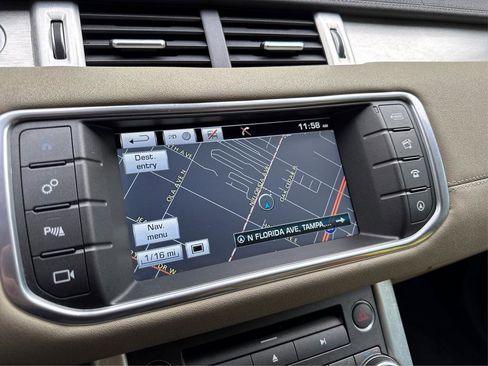 Used 2016 Land Rover Range Rover Evoque SE image 61