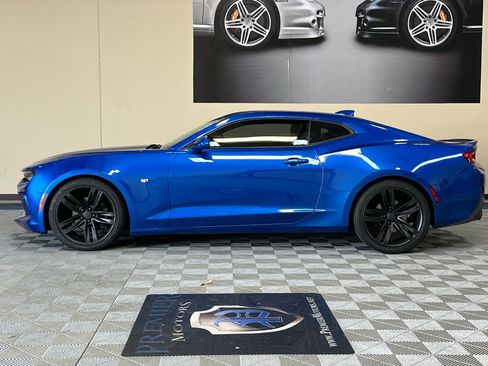 Used 2016 Chevrolet Camaro LT RWD image 7
