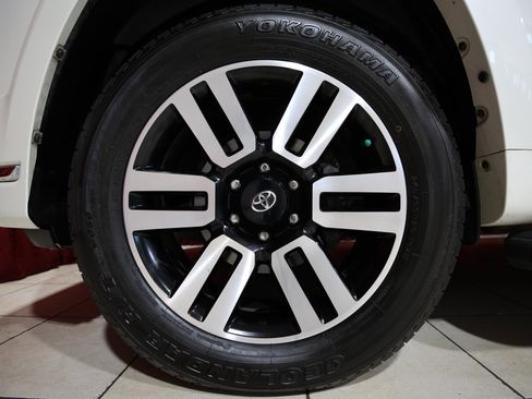 Used 2016 Toyota 4Runner Limited AWD/4WD image 7
