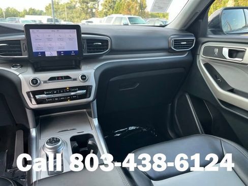Used 2023 Ford Explorer XLT w/ Equipment Group 202A RWD image 17
