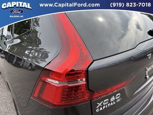 Used 2024 Volvo XC60 B5 Plus AWD/4WD image 15