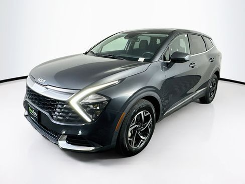 Used 2024 Kia Sportage LX FWD image 3