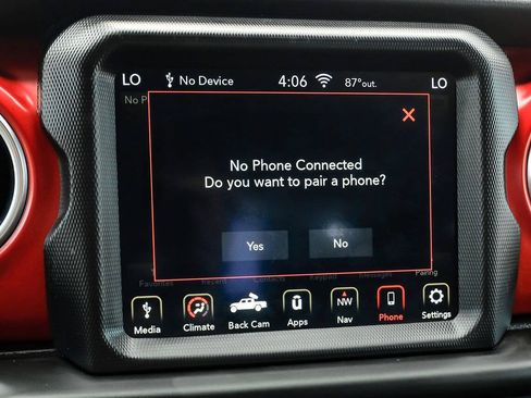 Used 2020 Jeep Gladiator Rubicon AWD/4WD image 36