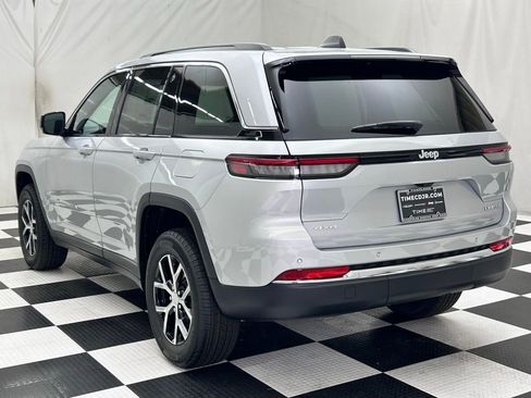 New 2025 Jeep Grand Cherokee Limited w/ Trailer Tow Package image 6
