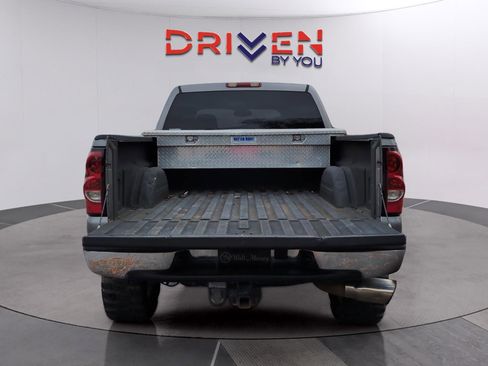 Used 2007 Chevrolet Silverado 2500 LT w/ Heavy-Duty Power Package image 5