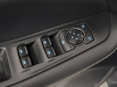 Used 2021 Ford Edge ST image 15