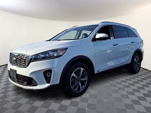 Used 2019 Kia Sorento EX image 2