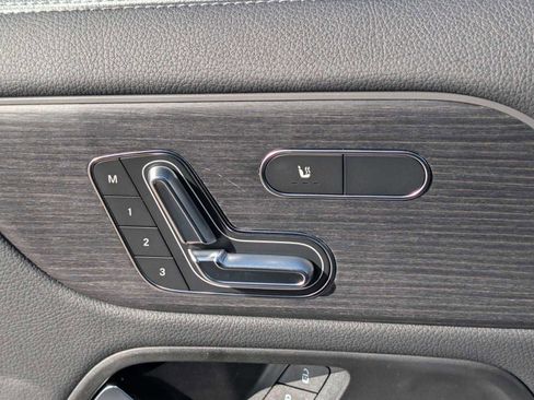 New 2026 Mercedes-Benz GLA 250 image 12