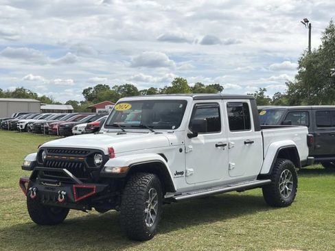 Used 2024 Jeep Gladiator Sport AWD/4WD image 15