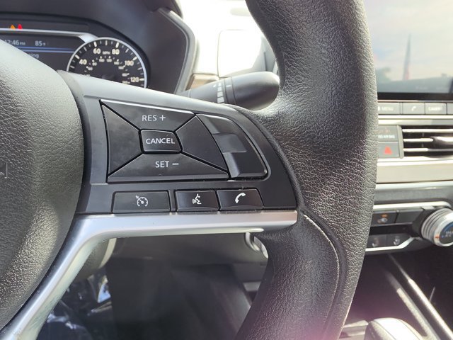 Used 2025 Nissan Altima 2.5 SV FWD image 22