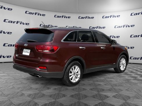 Used 2019 Kia Sorento AWD V6 image 6