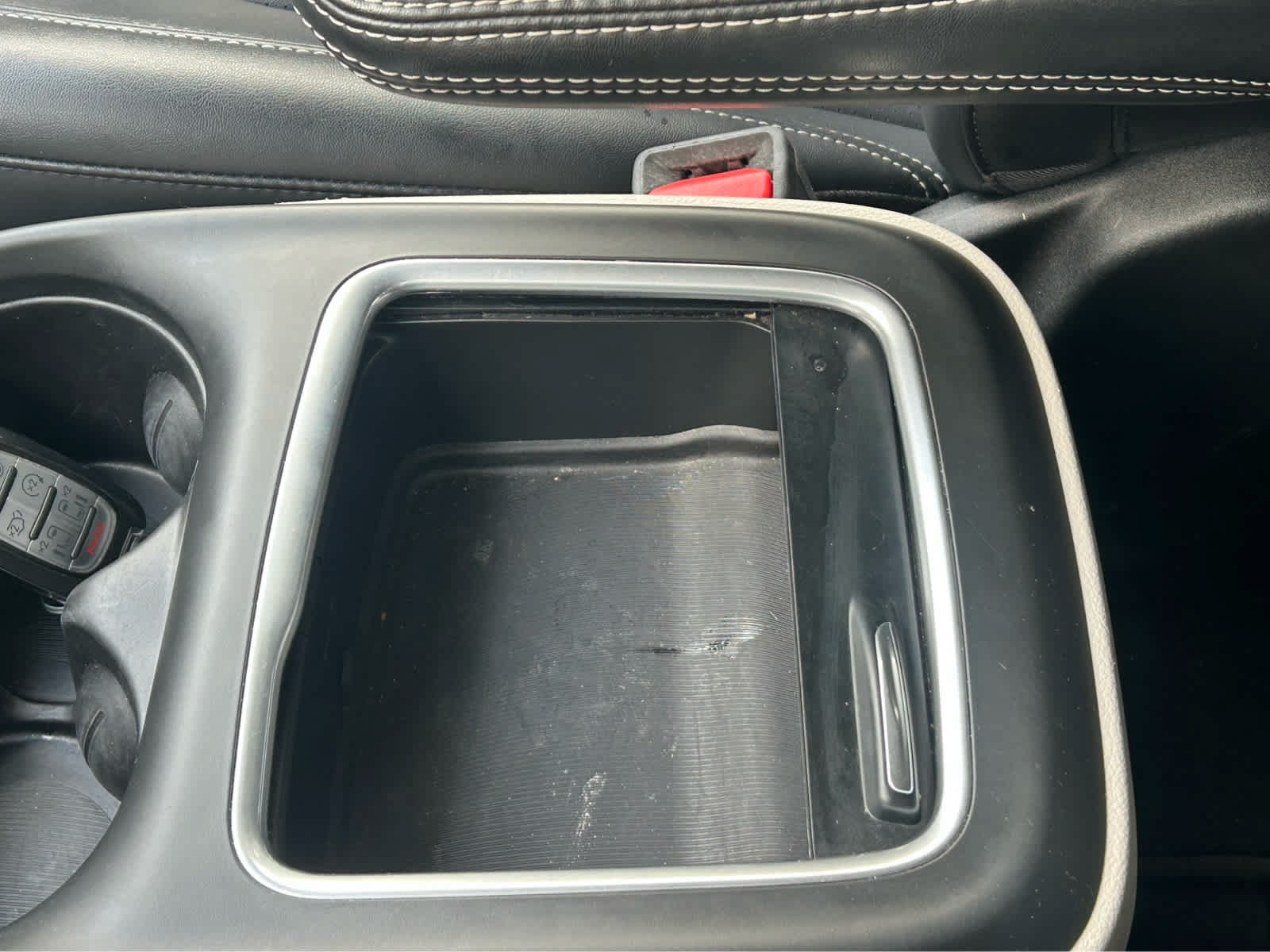 Used 2024 Chrysler Pacifica Touring-L FWD image 47
