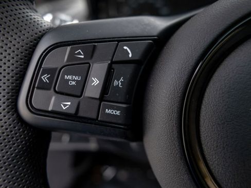 Used 2024 Jaguar F-TYPE R AWD/4WD image 28