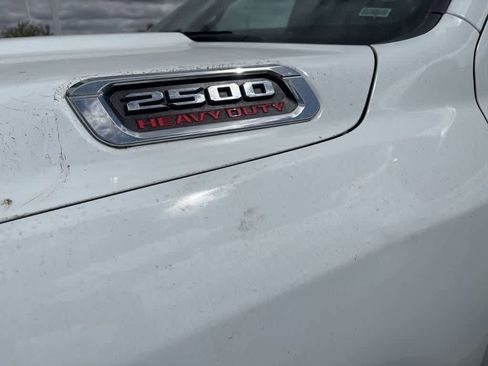 Used 2024 RAM 2500 Big Horn AWD/4WD image 3