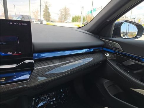 Used 2025 BMW i5 M60 w/ Premium Package AWD/4WD image 26