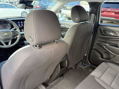 Used 2026 Chevrolet Trax LS FWD image 25