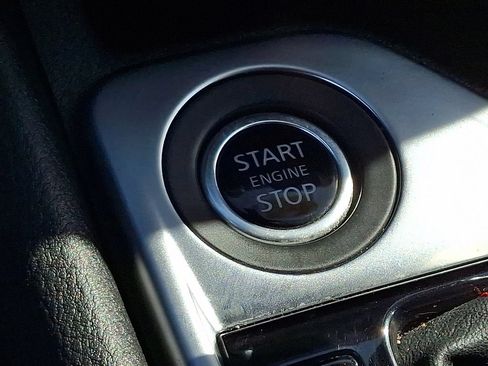 Certified 2024 Nissan Sentra SR FWD image 22