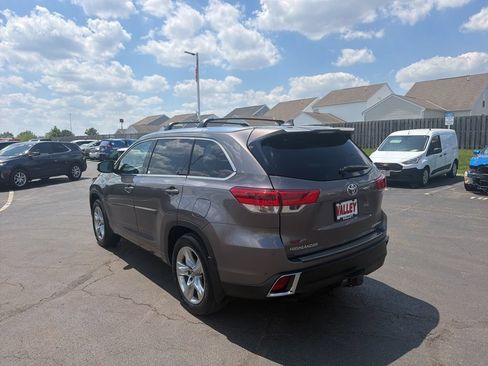 Used 2018 Toyota Highlander Limited AWD/4WD image 6