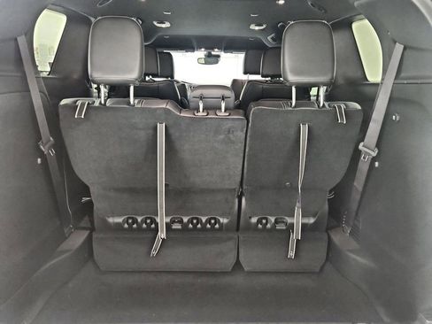 New 2026 Chrysler Pacifica Select image 32