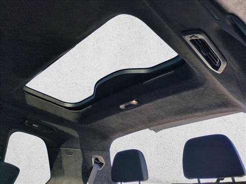 Certified 2024 BMW X7 xDrive40i w/ M Sport Package image 29