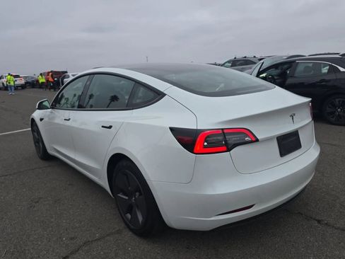 Used 2023 Tesla Model 3 Standard Range image 5
