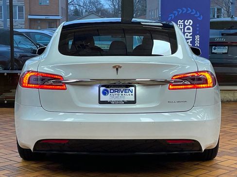 Used 2020 Tesla Model S Long Range Plus image 9
