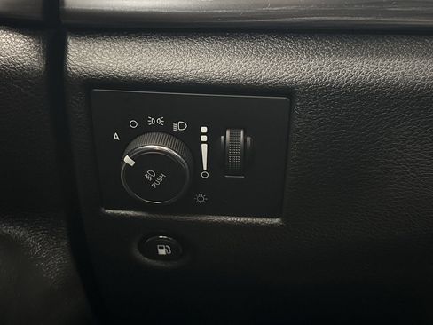 Used 2022 Jeep Grand Cherokee Laredo X image 17