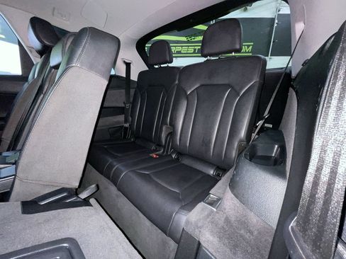 Used 2019 Audi Q7 3.0T Prestige w/ Prestige Package image 29