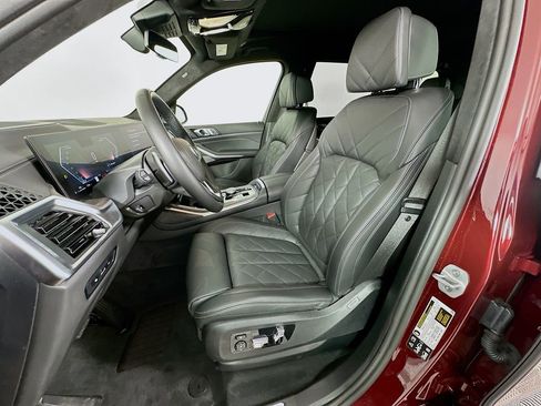 Used 2025 BMW X7 xDrive40i image 21