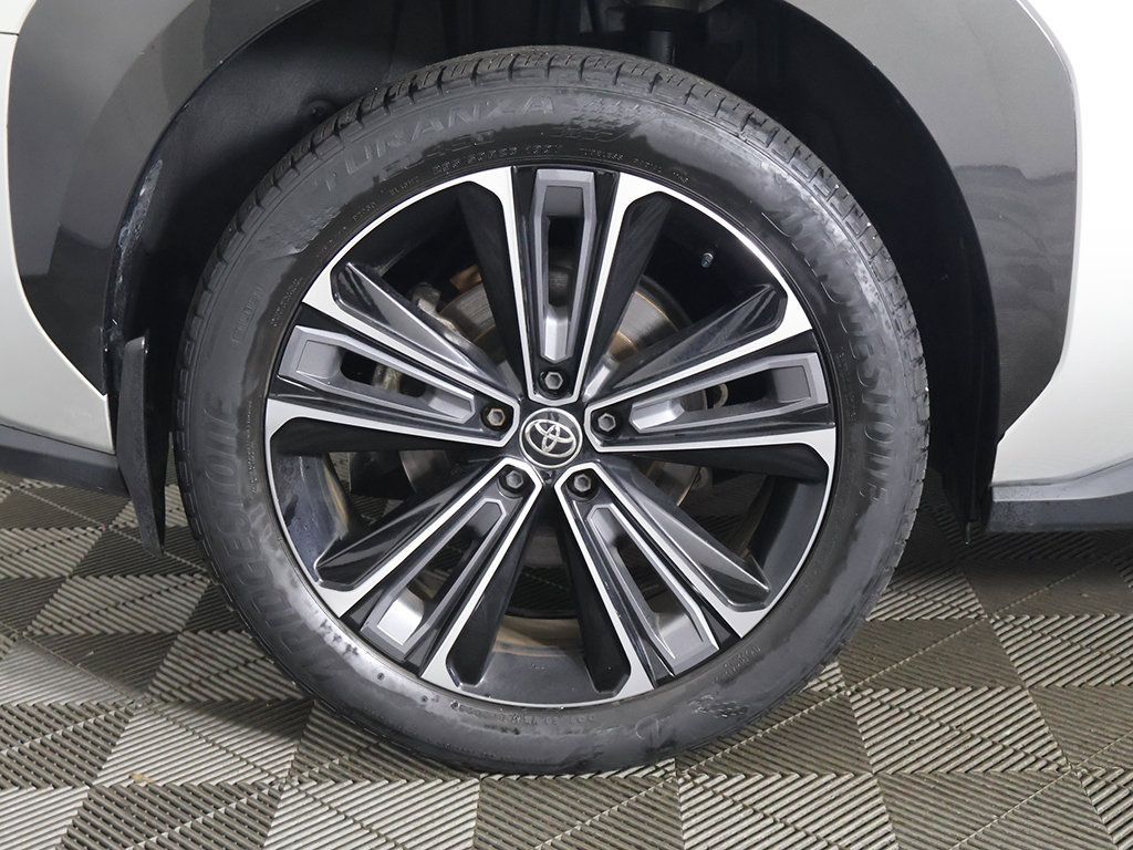 Used 2023 Toyota bZ4X AWD w/ Weather Package image 23