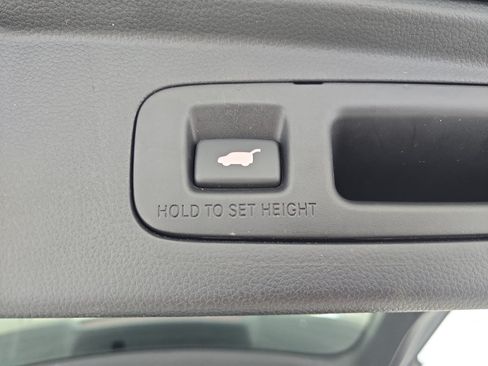 Used 2024 Honda CR-V EX-L image 13