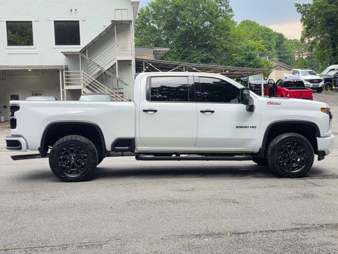 Used 2021 Chevrolet Silverado 2500 LTZ w/ LTZ Plus Package AWD/4WD image 8